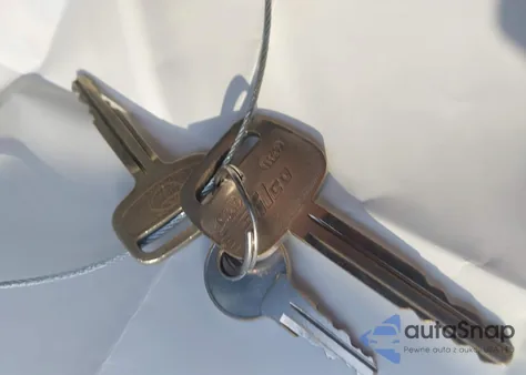 1997 Toyota Tacoma из США, поврежденный, VIN 4TANL42N2VZ296473